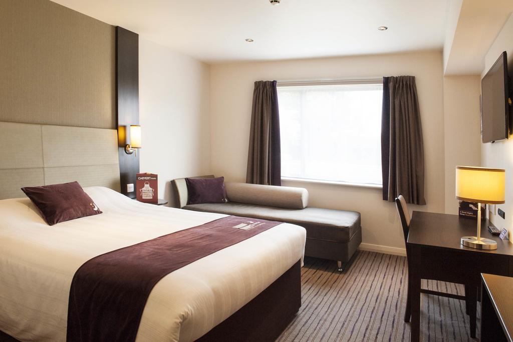 Premier Inn Aberdeen Airport - Dyce Phòng bức ảnh